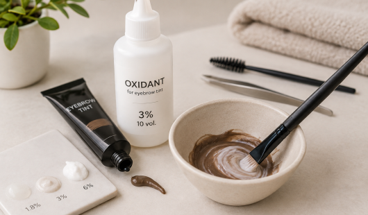 Eyebrow developer: what it is, how to choose the right concentration, and how to mix it correctly with the tint