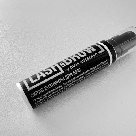 Скраб энзимный (пилинг) Permanent lash and brow, 10 мл (черный флакон)