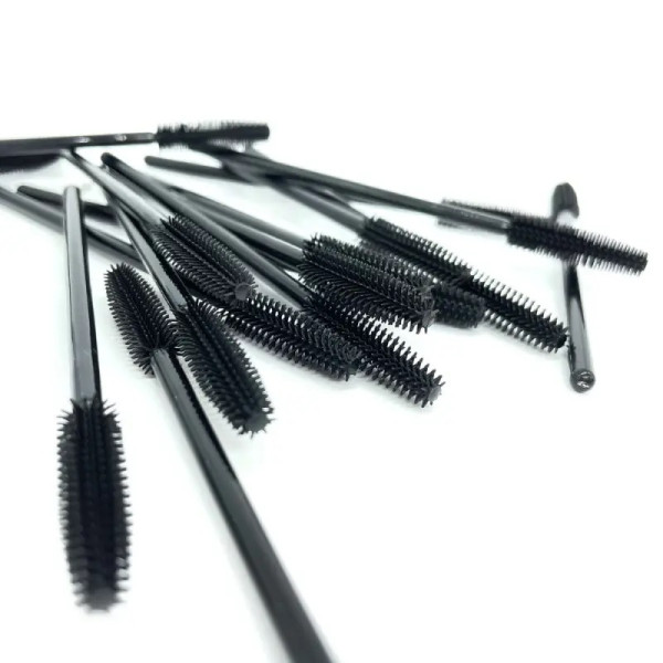 Silicone eyelash brush, with black handle and black bristles, 1 pc