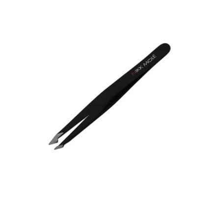 Пинцет для бровей Nikk Mole (черный, скошенный, в коробочке)