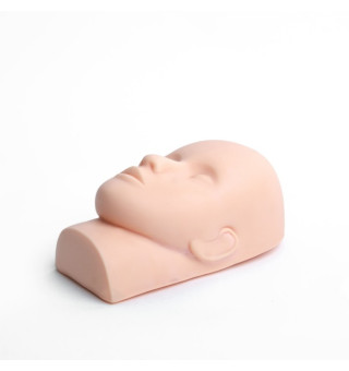 Mannequin head for eyebrow and lip tattooing
