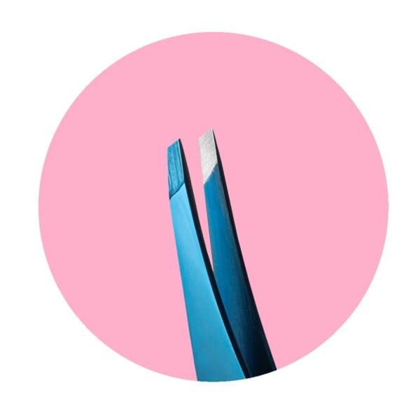 Lendi Beveled Eyebrow Tweezers Blue Sapphire