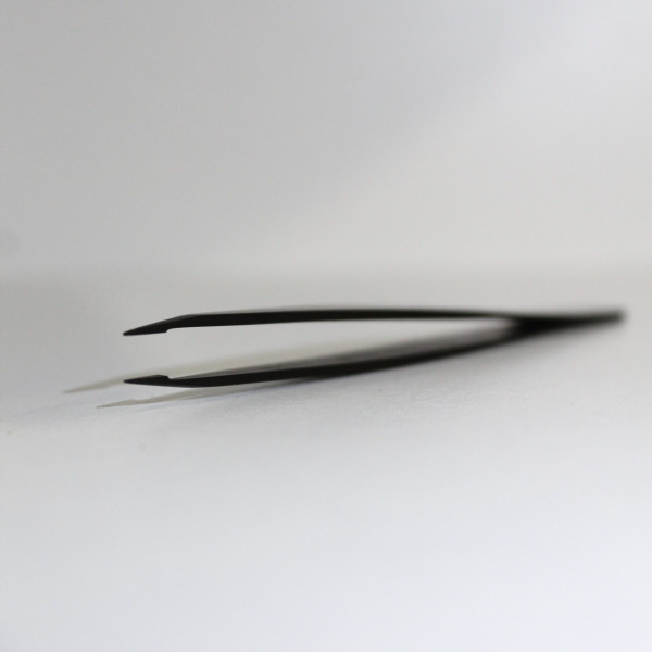 OKIS eyebrow tweezers for thinning with a point