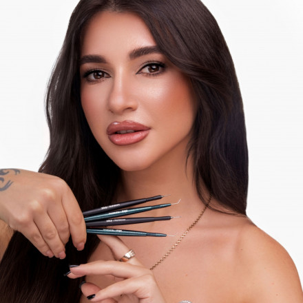 Multifunctional Lash Tool ZOLA x Nahiieva, green