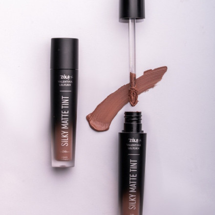Рідкі тіні для повік ZOLA x Valentina Lelyukh Silky Matte Tint 03 Desert Rose